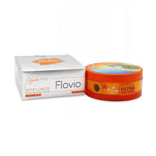 کرم مرطوب کننده فلویو مدل مغذی و ویتامینه حجم 120 میلی لیترFlovio Hydro Pool Moisturizing Cream